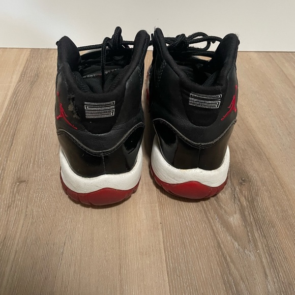 Air Jordan 11 retro (Bred) - Picture 7 of 8